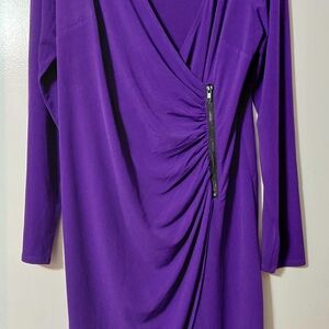 Chic Long Sleeve Deep V neck Purple Dress with Zipper Detail Size 14